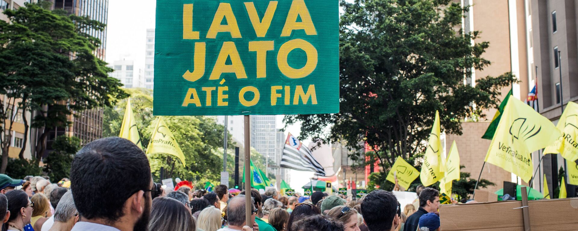 Manifestação a favor da Lava Jato na avenida Paulista - Sputnik Brasil, 1920, 17.03.2023
