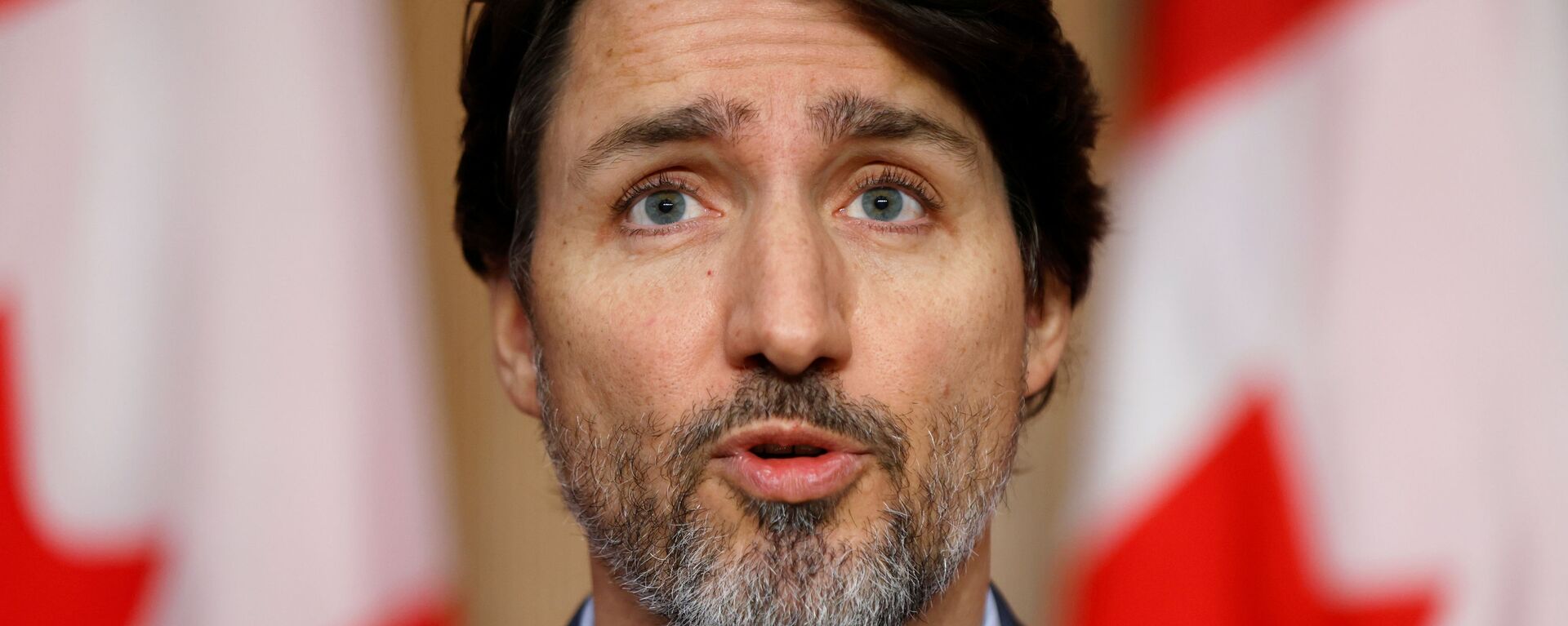 O primeiro-ministro do Canadá, Justin Trudeau, durante coletiva de imprensa em Ottawa, no dia 21 de março de 2021. - Sputnik Brasil, 1920, 19.04.2022