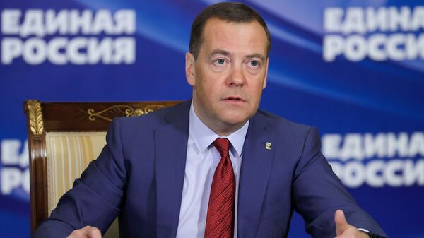 Dmitry Medvedev, Vice-Presidente do Conselho de Segurança da Rússia, se reúne com cidadãos via link de vídeo da residência Gorki, na região de Moscou, Rússia, em 5 de março de 2021 - Sputnik Brasil