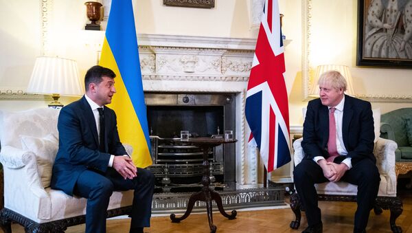 Presidente da Ucrânia, Vladimir Zelensky (E), e o primeiro-ministro do Reino Unido, durante reunião em Londres, Inglaterra (foto de arquivo) - Sputnik Brasil