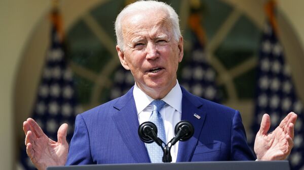 O presidente dos EUA, Joe Biden, anuncia ações de prevenção contra a violência armada, na Casa Branca, em Washington, no dia 8 de abril de 2021 - Sputnik Brasil