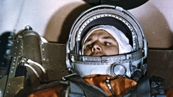 Cosmonauta Yuri Gagarin na espaçonave Vostok-1 antes do lançamento do cosmódromo de Baikonur, 12 de abril de 1961 - Sputnik Brasil