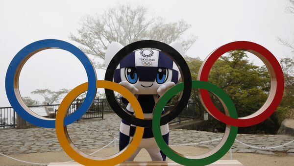 Mascote Miraitowa dos Jogos Olímpicos de Tóquio 2020 posa durante cerimônia de contagem dos 100 dias para o início do evento mundial - Sputnik Brasil
