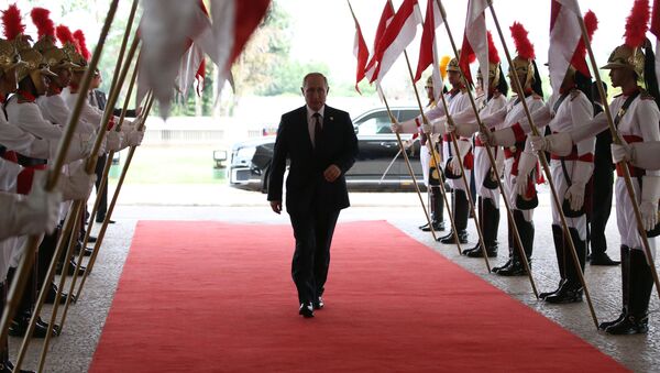 O presidente da Rússia, Vladimir Putin, chega ao Palácio do Planalto para encontro com o chefe de Estado brasileiro, Jair Bolsonaro, no âmbito da 11ª reunião de cúpula do BRICS, em Brasília - Sputnik Brasil