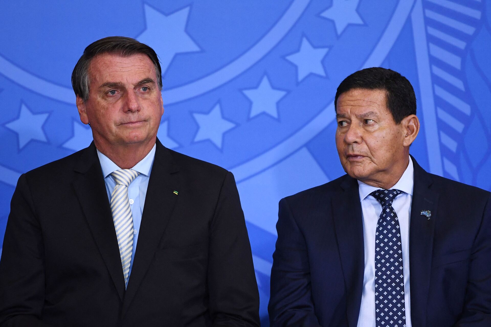 De olho no Senado, Mourão diz que Bolsonaro deve escolher outro candidato a vice para 2022 - Sputnik Brasil, 1920, 26.04.2021