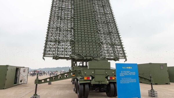 YLC-8B opera em radar de vigilância antifurtiva de longo alcance UHF-Band 3D, utilizando compressão de pulso digital e tecnologia de detecção de alvo móvel. - Sputnik Brasil