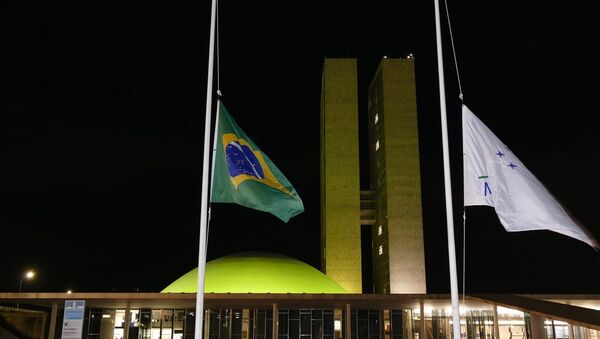 Luto oficial em Brasília, decretado pelo Senado Federal, após a morte do senador Major Olímpio (PSL-SP), em 18 de março de 2021, por complicações da COVID-19 - Sputnik Brasil