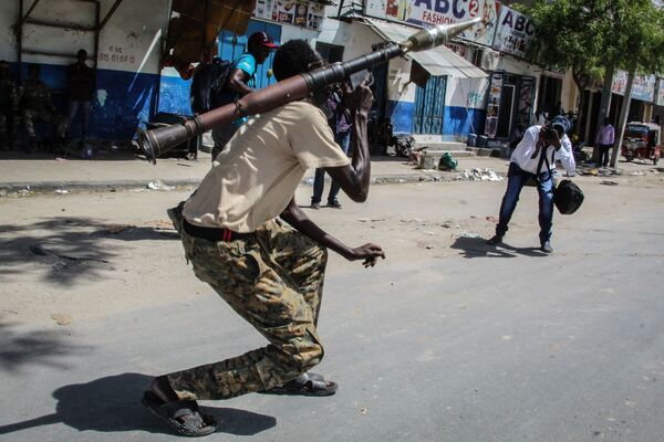 Militar da Somália em rua da cidade de Mogadíscio, na Somália, 25 de abril de 2021 - Sputnik Brasil
