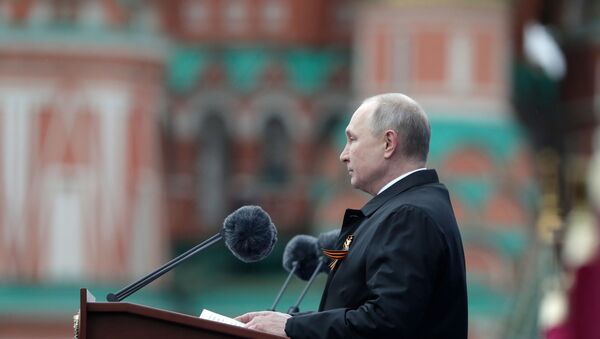 Presidente da Rússia Vladimir Putin discursa durante a Parada da Vitória em Moscou, 9 de maio de 2021 - Sputnik Brasil