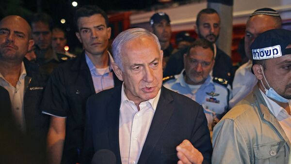 Benjamin Netanyahu em visita à cidade de Lod - Sputnik Brasil