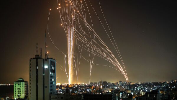  Foguetes lançados da cidade de Gaza, controlada pelo movimento palestino Hamas, contra Tel Aviv, 11 de maio de 2021 - Sputnik Brasil