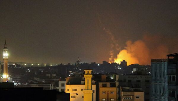 Ataque de Israel contra alvos do Hamas em Gaza - Sputnik Brasil