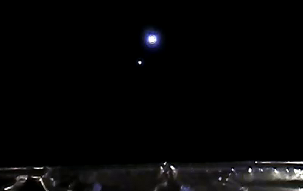 Terra e Lua são fotografadas pela espaçonave chinesa Chang'e 5 - Sputnik Brasil