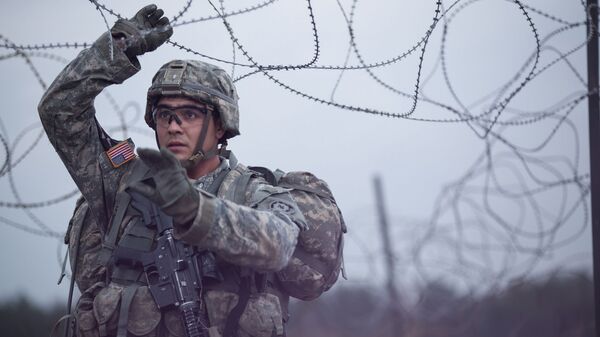 Soldado dos EUA durante exercícios militares da OTAN na Europa (foto de arquivo) - Sputnik Brasil