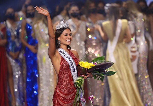 A mexicana Andrea Meza, coroada Miss Universo no concurso de 2021, 16 de maio de 2021 - Sputnik Brasil