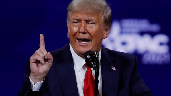 Donald Trump, ex-presidente dos EUA, fala na Conferência de Ação Política Conservadora em Orlando, Flórida, EUA, 28 de fevereiro de 2021 - Sputnik Brasil