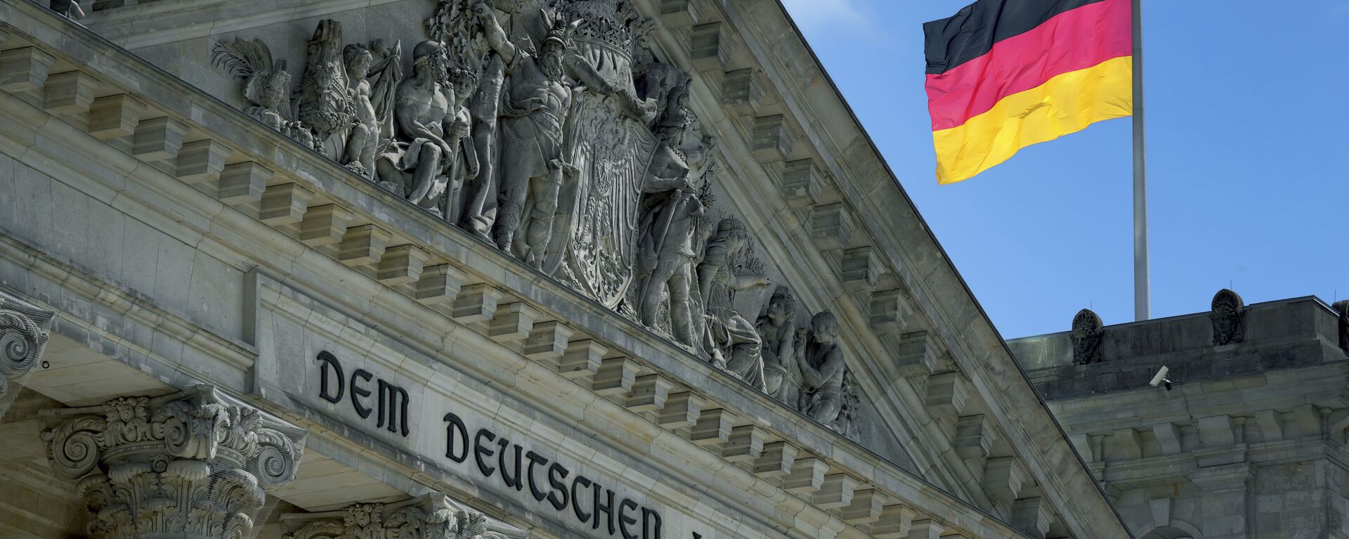 Bandeira da Alemanha no Bundestag, o Parlamento federal alemão, em 19 de maio de 2021 - Sputnik Brasil, 1920, 10.05.2022