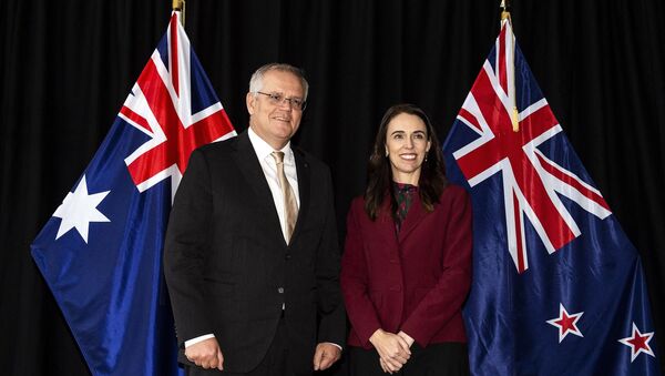 Jacinda Ardern, primeira-ministra da Nova Zelândia, posa para foto com o homólogo australiano Scott Morrison em Queenstown, Nova Zelândia, 31 de maio de 2021 - Sputnik Brasil