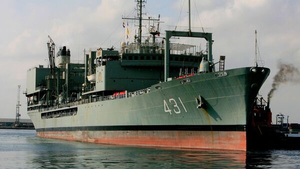 Navio de apoio, Kharg 431, da Marinha do Irã - Sputnik Brasil