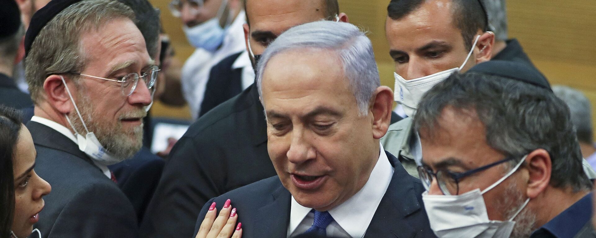 Premiê de Israel, Benjamin Netanyahu, assiste à sessão especial do Knesset na qual os parlamentares elegeram o novo presidente do país, 2 de junho de 2021 - Sputnik Brasil, 1920, 07.02.2022