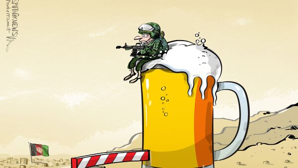 Alemanha acumula cerveja no afeganistão - Sputnik Brasil