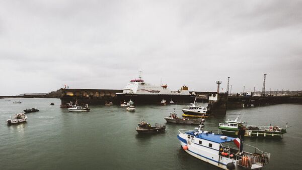 Embarcações de pesca francesas bloqueiam porto na ilha de Jersey. Foto de arquivo - Sputnik Brasil