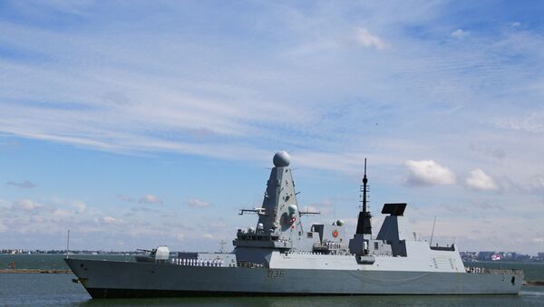 Destróier HMS Defender, Type 45, da Marinha Real britânica chega ao porto do mar Negro de Odessa, Ucrânia, em 18 de junho de 2021 - Sputnik Brasil