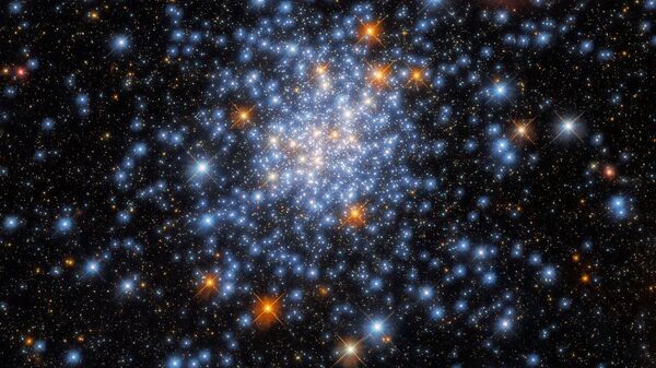Aglomerado estelar NGC 330, localizado a aproximadamente 180.000 anos-luz - Sputnik Brasil
