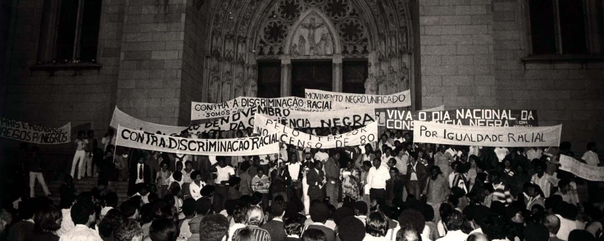 Integrantes da Marcha do Movimento Negro Unificado, em São Paulo. Foto de arquivo - Sputnik Brasil, 1920, 30.06.2021