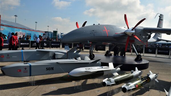 Drone de combate turco, Akinci - Sputnik Brasil