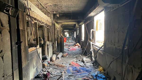Unidade de terapia intensiva de hospital após um incêndio que matou mais de 80 pessoas em abril de 2021, em Bagdá, Iraque - Sputnik Brasil