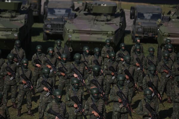 Fuzileiros brasileiros realizam exercício militar antes da inspeção da ONU para integração em missões de paz, 13 de julho de 2021 - Sputnik Brasil