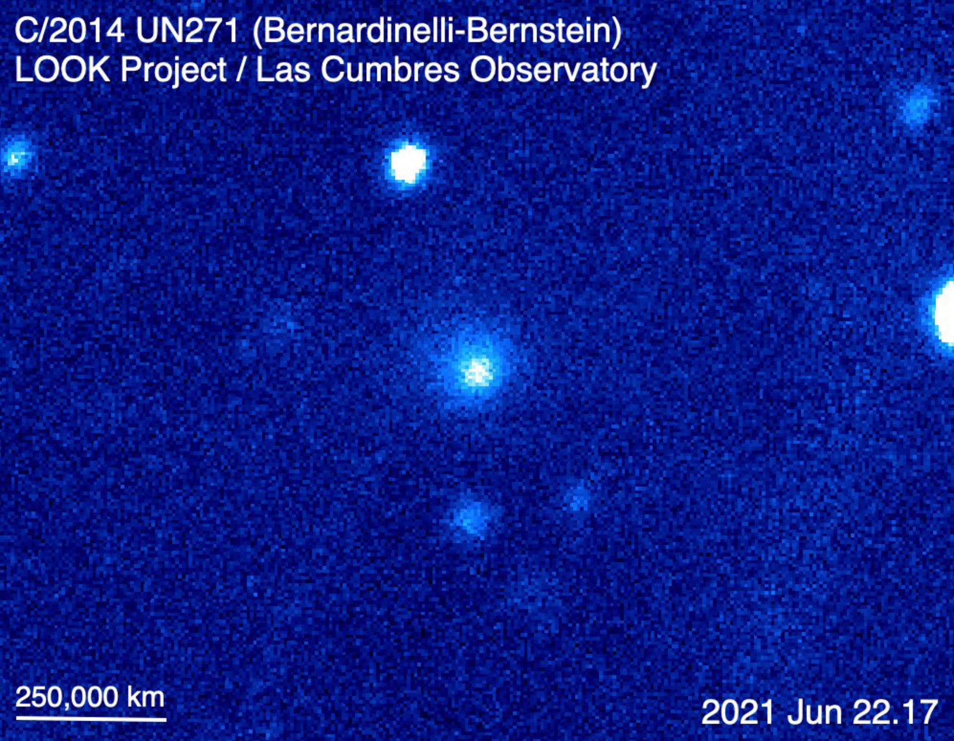 Astrônomos descobrem maior cometa conhecido até agora, vindo dos confins do Sistema Solar (FOTO) - Sputnik Brasil, 1920, 19.07.2021