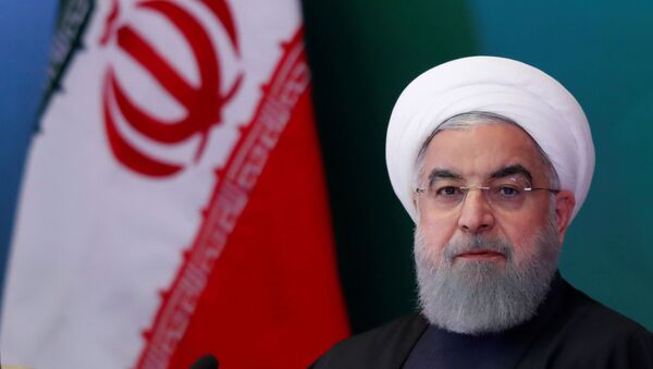 O presidente iraniano, Hassan Rouhani, participa de uma reunião com líderes e acadêmicos muçulmanos em Hyderabad, Índia, em 15 de fevereiro de 2018 - Sputnik Brasil