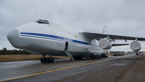 Avião An-124 Ruslan - Sputnik Brasil