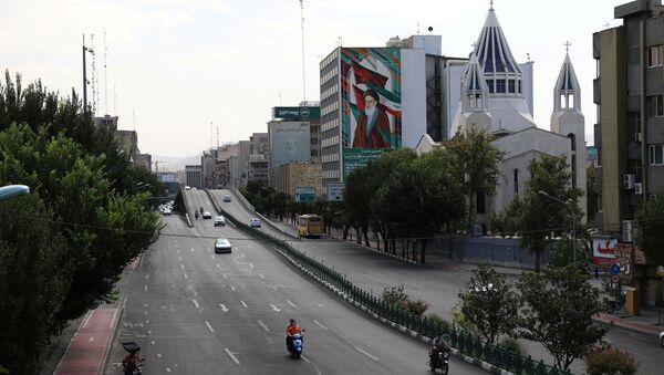Panorama de rua após aumento de restrições para conter a propagação da doença do coronavírus (COVID-19) em Teerã, Irã, 21 de julho de 2021 - Sputnik Brasil