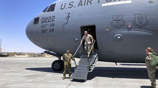 Força Aérea dos EUA chegando em Bagdá, no Iraque - Sputnik Brasil