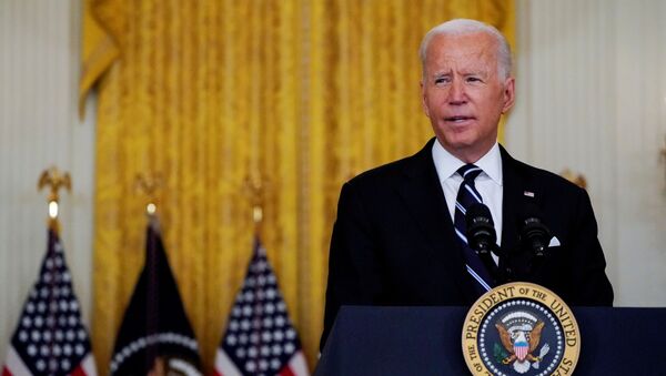 Joe Biden, presidente dos EUA, discursa na Sala Leste da Casa Branca, em Washington, EUA, 18 de agosto de 2021 - Sputnik Brasil