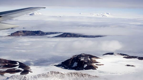 Montanha na Groenlândia (imagem referencial) - Sputnik Brasil