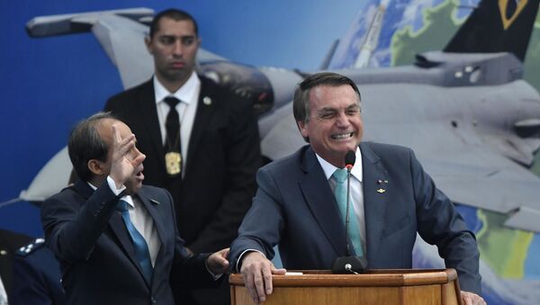 Presidente Jair Bolsonaro participa de solenidade de entrega da medalha ao mérito desportivo militar no Rio de Janeiro nesta quarta-feira (1º). - Sputnik Brasil