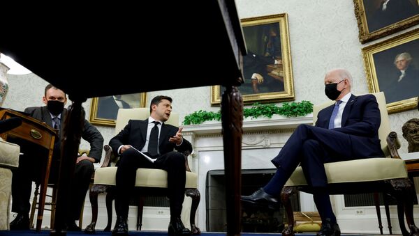 Presidente da Ucrânia, Vladimir Zelensky, e presidente dos EUA, Joe Biden, durante o encontro oficial na Casa Branca, Washington, EUA, 1º de setembro de 2021 - Sputnik Brasil