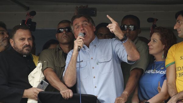 Presidente Jair Bolsonaro (sem partido) faz discurso durante manifestação em seu apoio em São Paulo, em 7 de setembro de 2021 - Sputnik Brasil