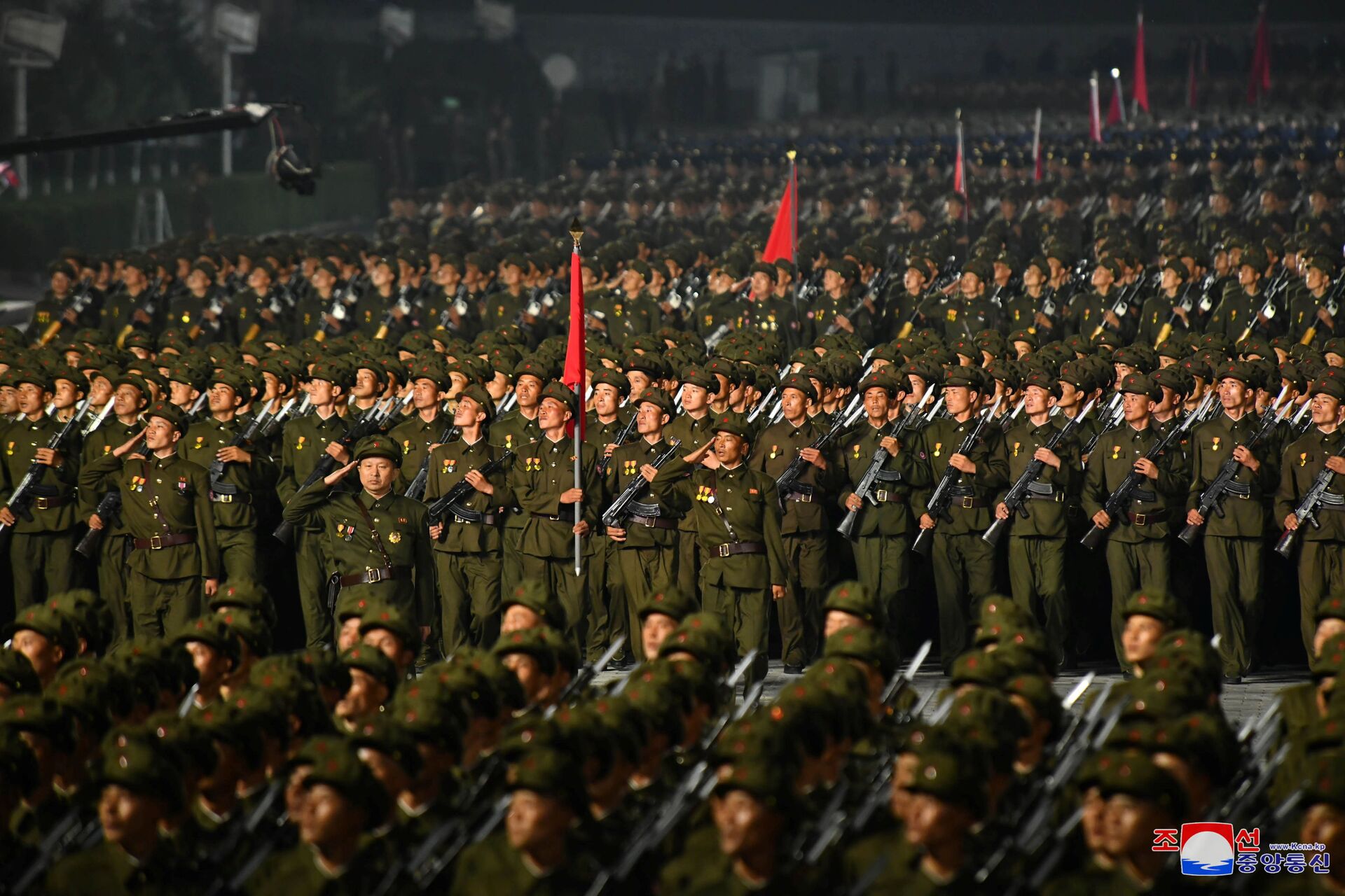 Desfile militar dedicado ao 73º aniversário da fundação do país, praça de Kim Il Sung, Pyongyang, 9 de setembro de 2021 - Sputnik Brasil, 1920, 09.11.2021