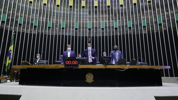 Discussão e votação de propostas com o presidente da Câmara, o deputado Arthur Lira (PP-AL, ao centro), em 9 de setembro de 2021 (foto de arquivo) - Sputnik Brasil
