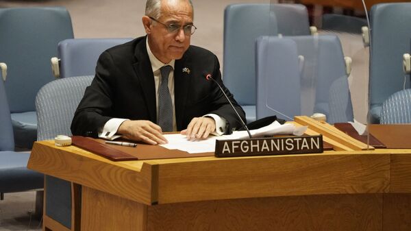 O embaixador do Afeganistão nas Nações Unidas, Ghulam M. Isaczai, fala durante reunião do Conselho de Segurança da ONU. Foto de arquivo - Sputnik Brasil