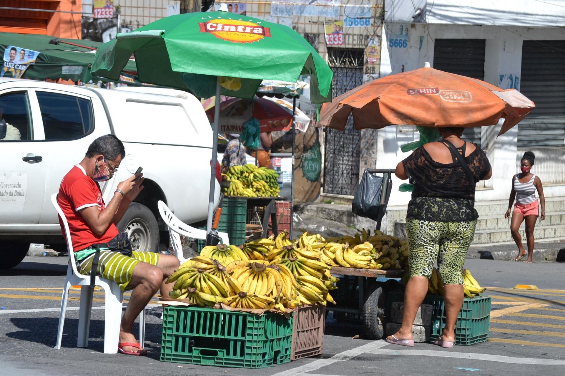 Aumento de ambulantes nas ruas de Salvador foi registrado com a pandemia de COVID-19 e o desemprego. Salvador, BA, 3 de agosto de 2021 - Sputnik Brasil, 1920, 09.11.2021