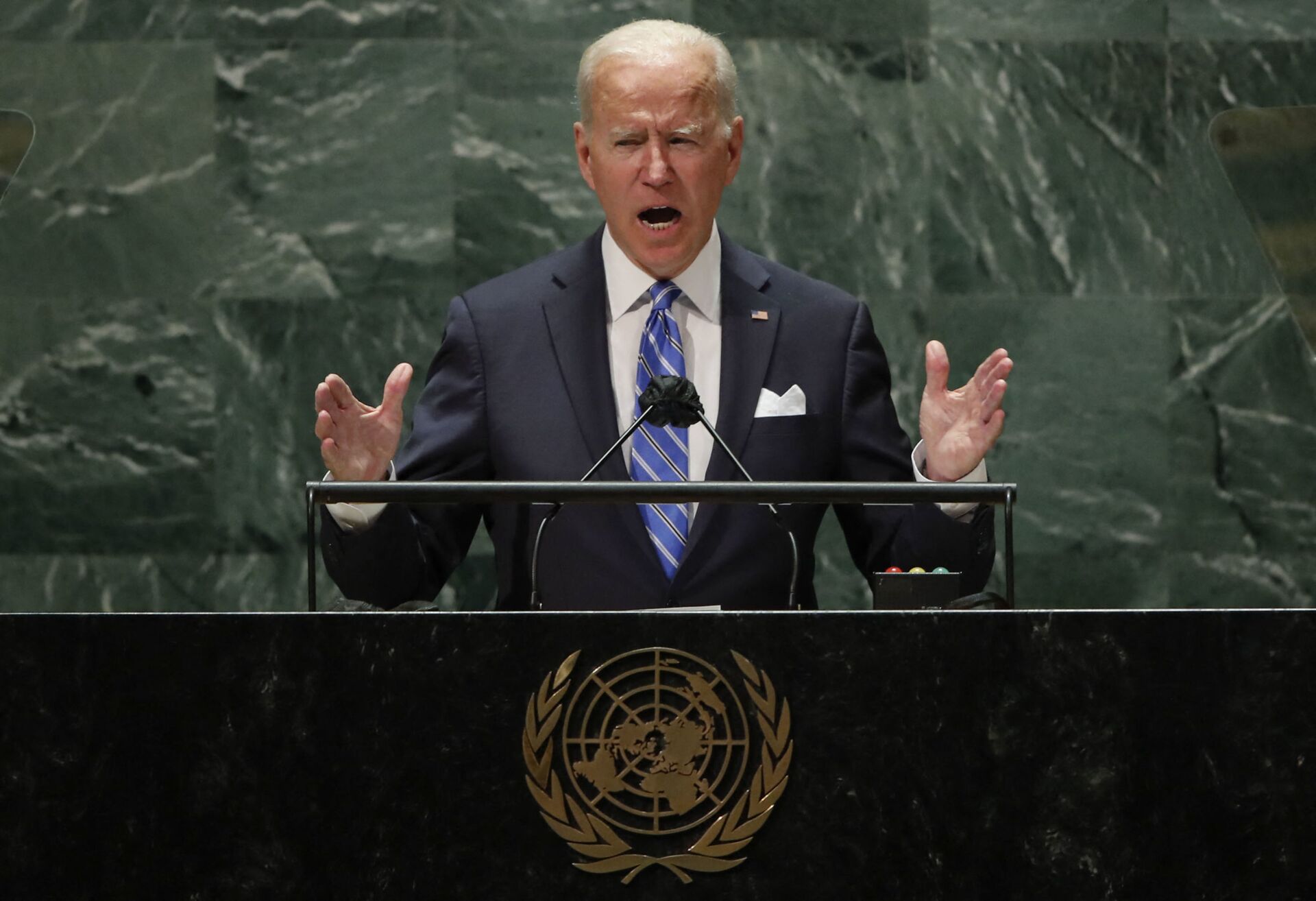 Presidente dos EUA, Joe Biden, discursa na 76ª sessão da Assembleia Geral da ONU em 21 de setembro de 2021 na sede da ONU, em Nova York, EUA - Sputnik Brasil, 1920, 06.01.2022