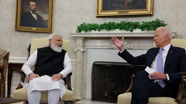 Presidente dos EUA, Joe Biden em encontro com o primeiro-ministro da Índia, Narendra Modi, na Casa Branca - Sputnik Brasil