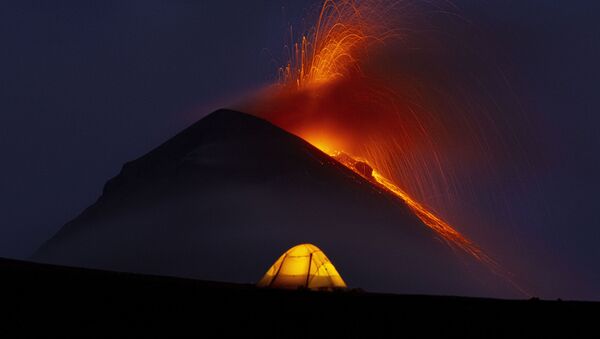 Erupção do vulcão Fuego na Guatemala, março de 2021 - Sputnik Brasil