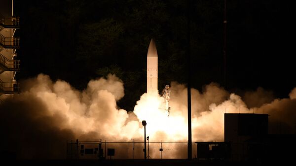 Míssil hipersônico lançado da Pacific Missile Range Facility, Kauai, Havaí, EUA, 19 de março de 2020 - Sputnik Brasil